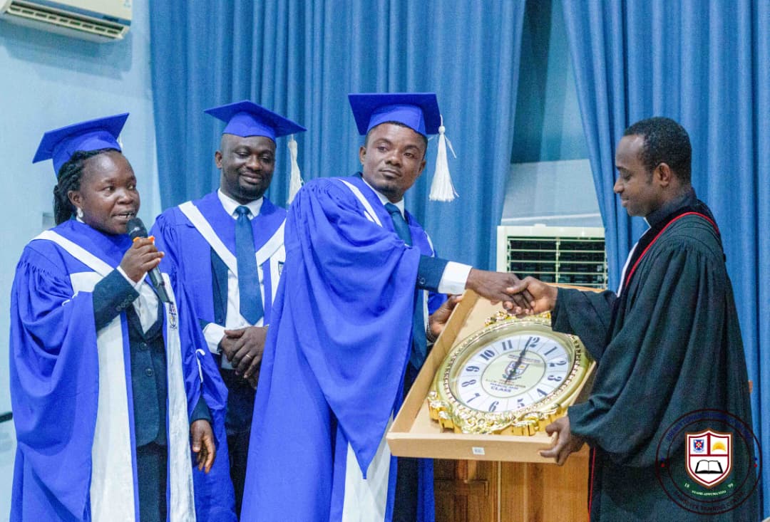 LMT Graduating Class Donates to RTC